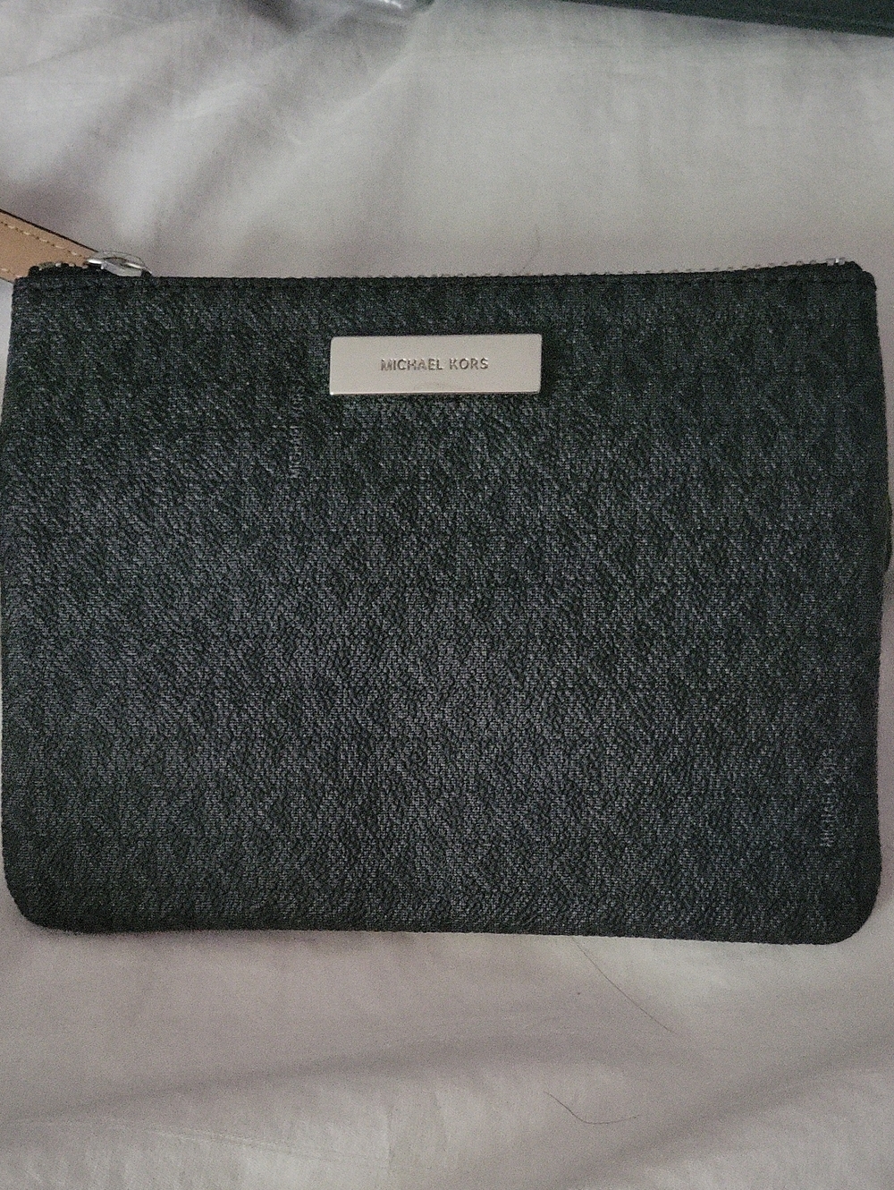 Michael Kors Size S Black & Gray Fanny Pack